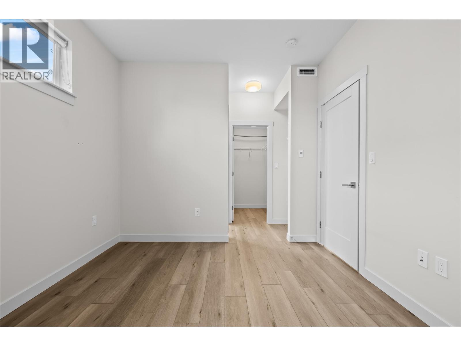 3638 Mission Springs Drive Unit# 406, Kelowna, BC - Indoor Photo Showing Other Room