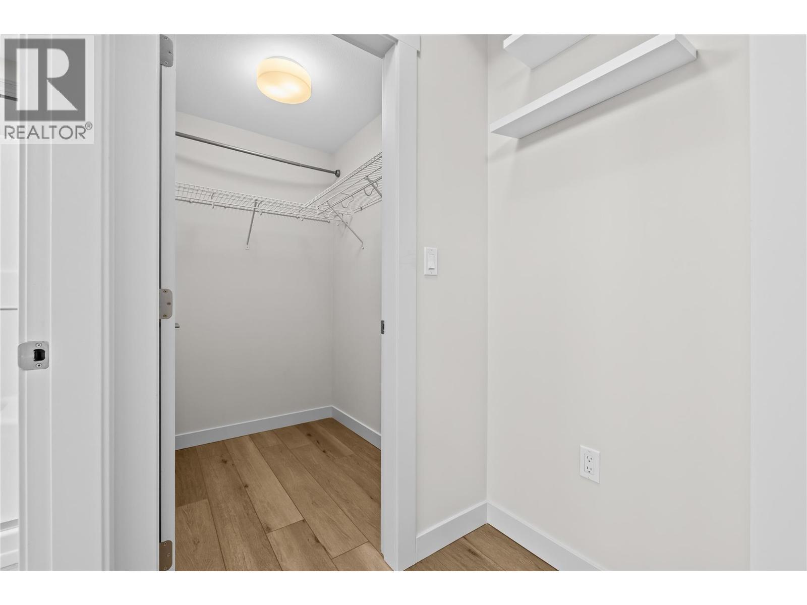 3638 Mission Springs Drive Unit# 406, Kelowna, BC - Indoor Photo Showing Other Room