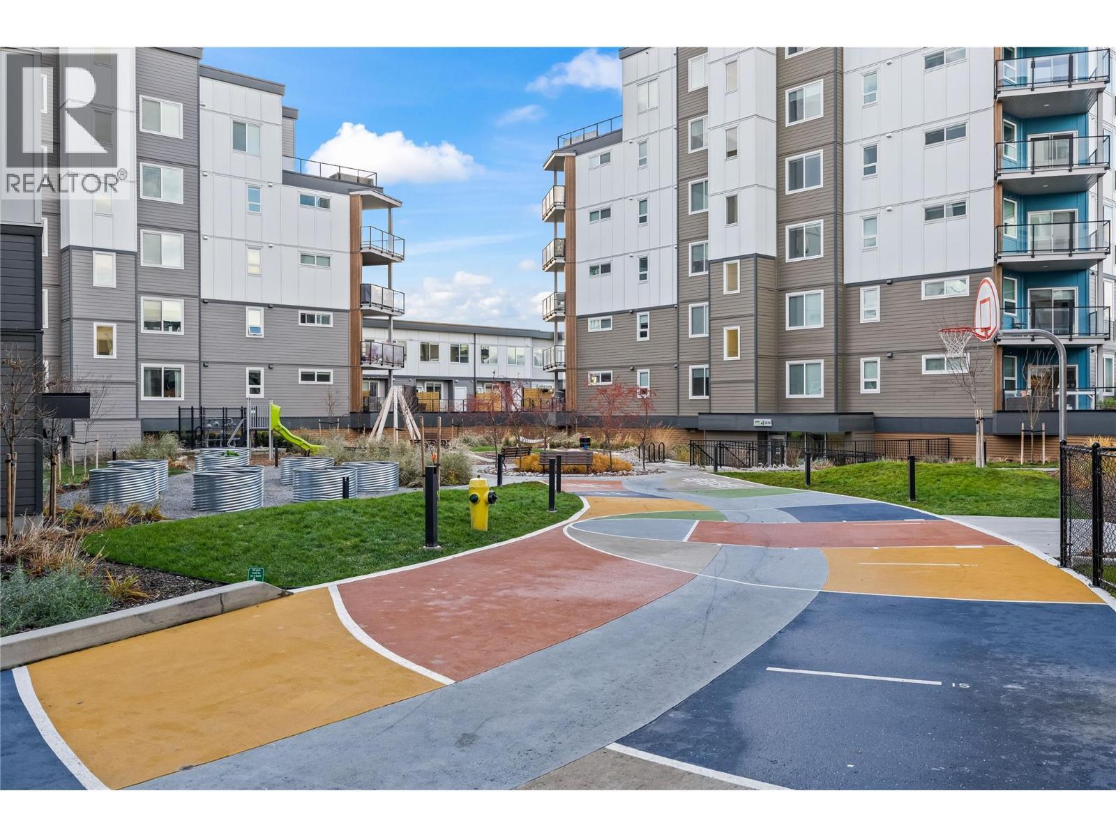 3638 Mission Springs Drive Unit# 406, Kelowna, BC - Outdoor