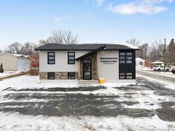 85 Pleasant ST Miramichi, NB E1V 1X8