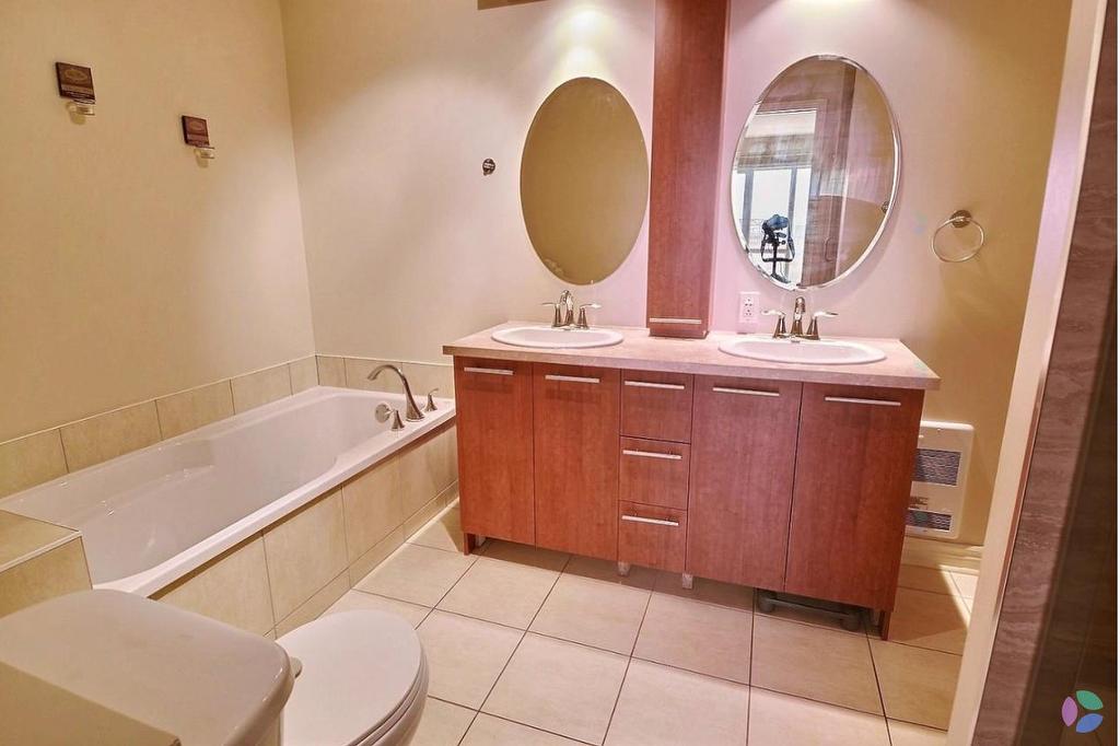 Salle de bains - 611-1925 Rue Émile-Martineau, Laval (Laval-Des-Rapides), QC - Indoor Photo Showing Bathroom