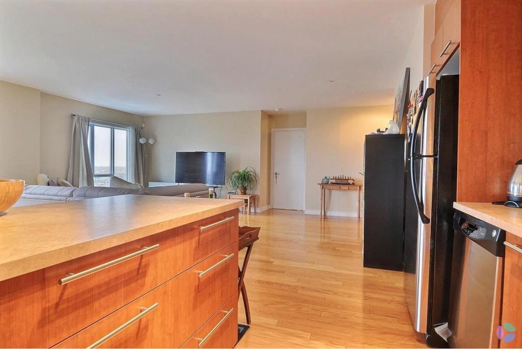 Cuisine - 611-1925 Rue Émile-Martineau, Laval (Laval-Des-Rapides), QC - Indoor Photo Showing Kitchen