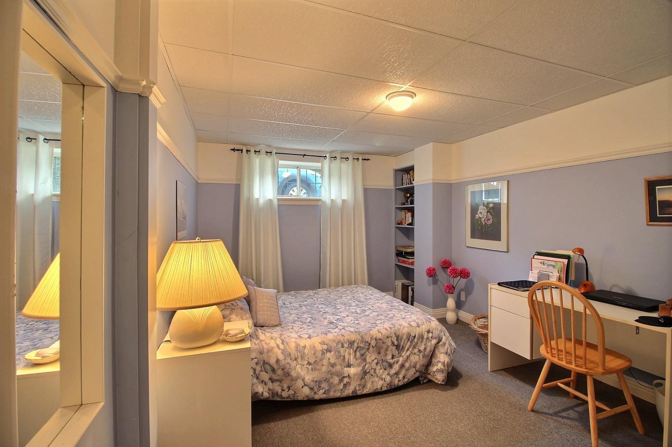 Chambre à coucher - 55 Rue Pierre-Bouliane, La Malbaie, QC - Indoor Photo Showing Bedroom