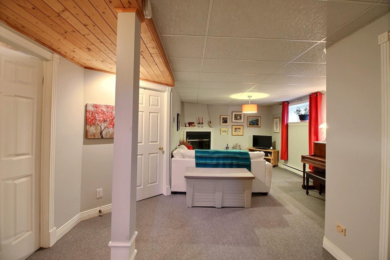 Salle familiale - 55 Rue Pierre-Bouliane, La Malbaie, QC - Indoor Photo Showing Other Room