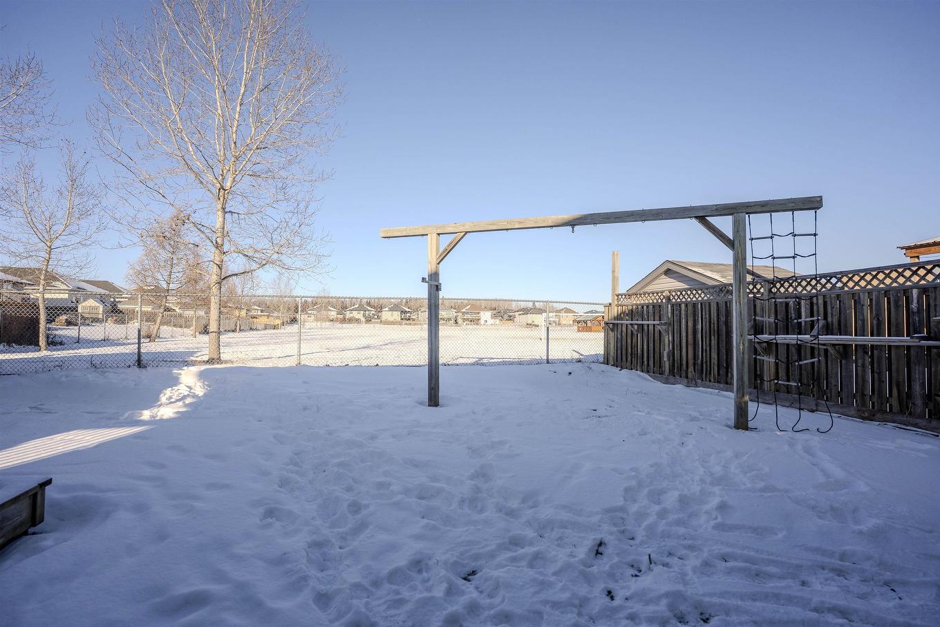 449 Longbow Street, Thunder Bay, ON - Outdoor