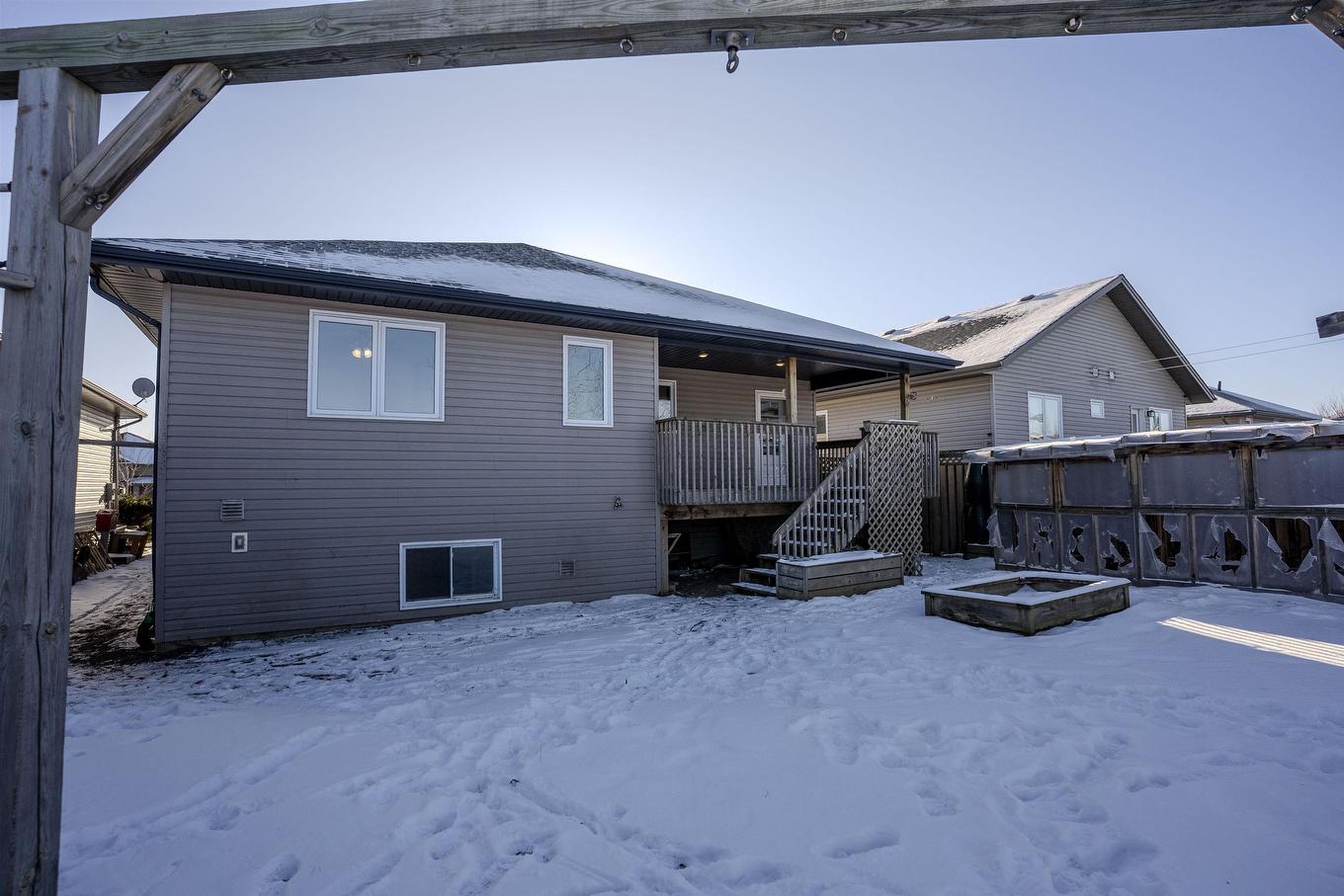 449 Longbow Street, Thunder Bay, ON - Outdoor With Exterior