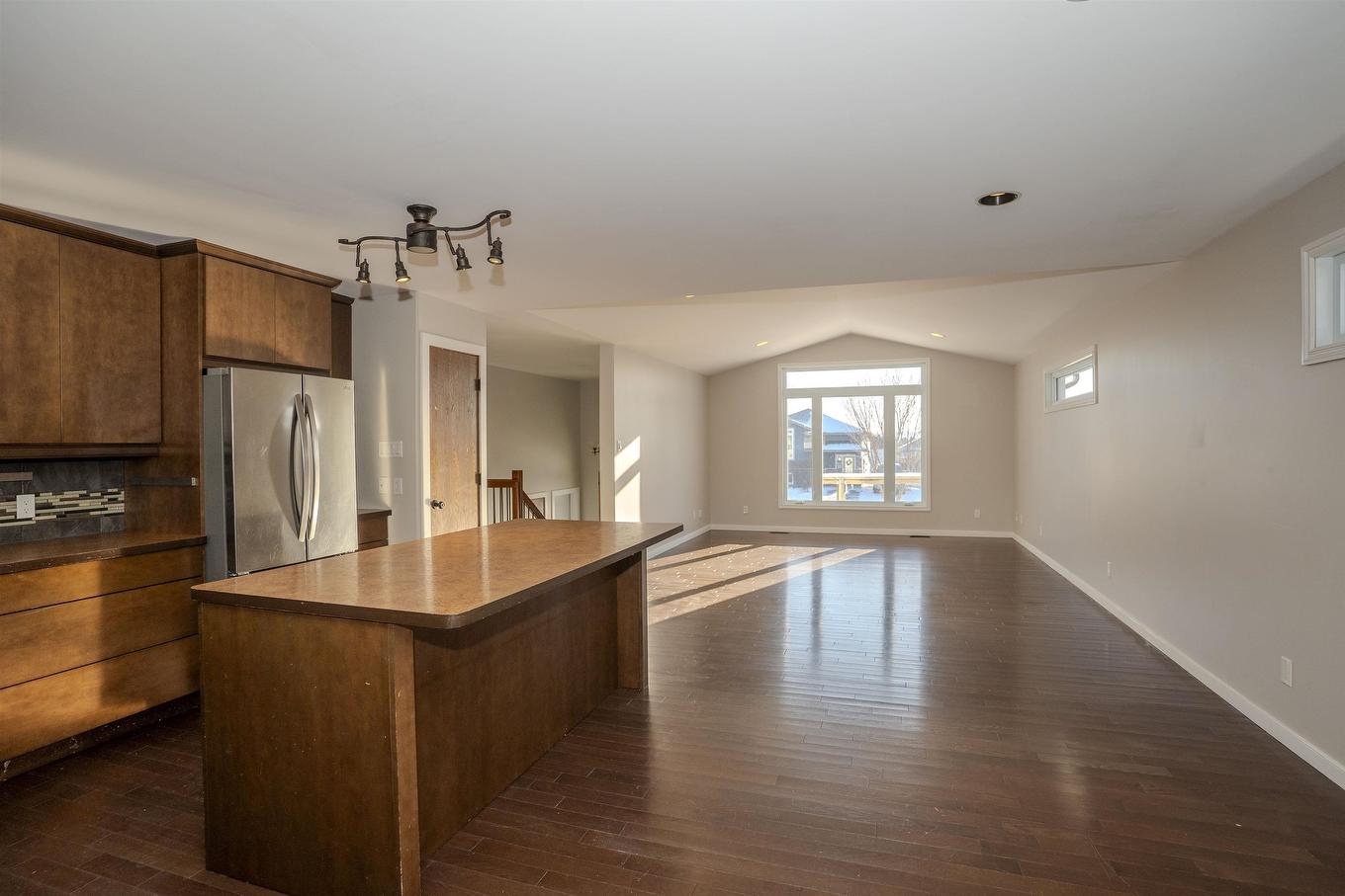 449 Longbow Street, Thunder Bay, ON - Indoor