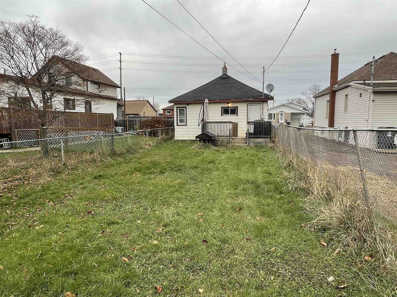 118 Mary Street East, Thunder Bay, ON - Outdoor