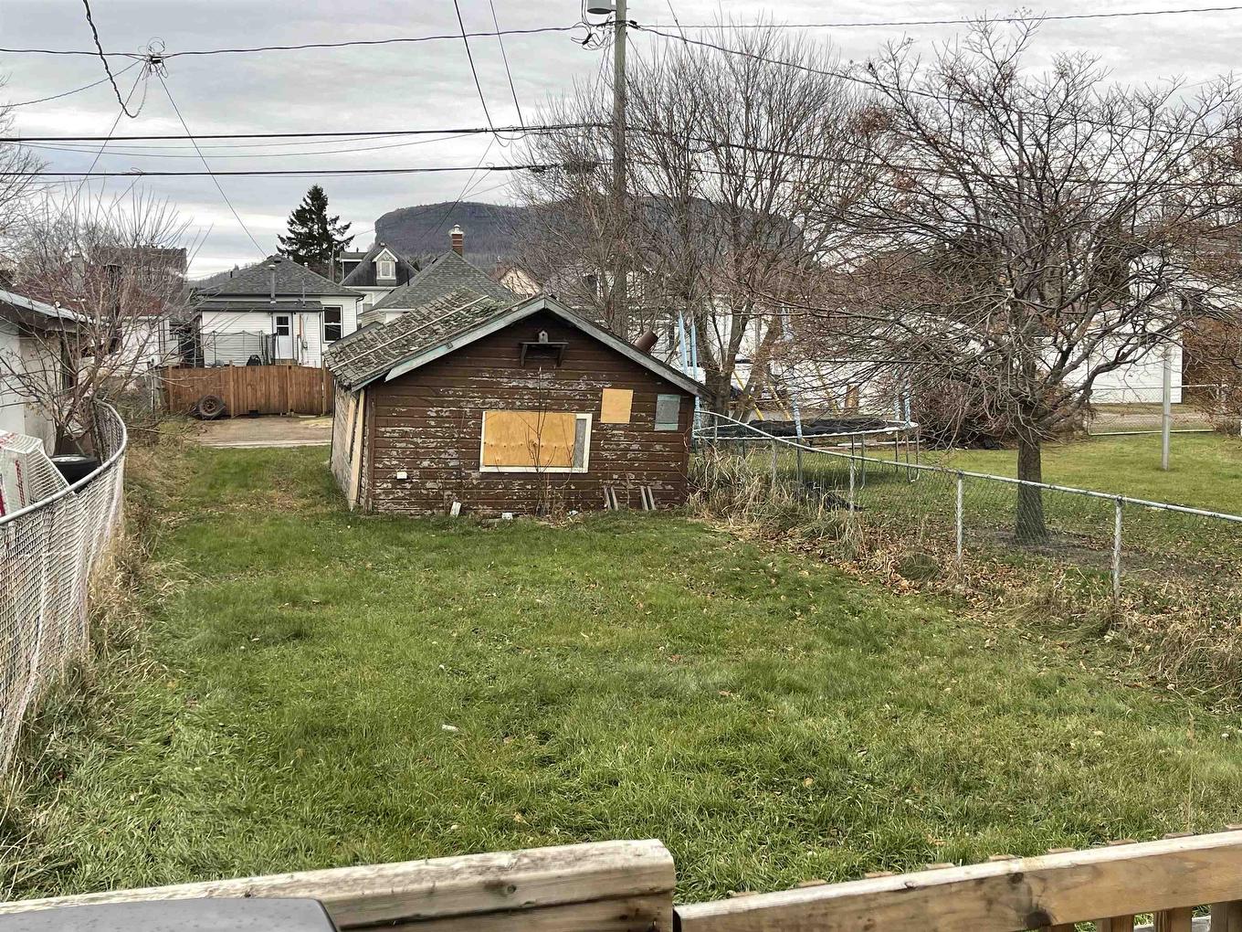 118 Mary Street East, Thunder Bay, ON - Outdoor