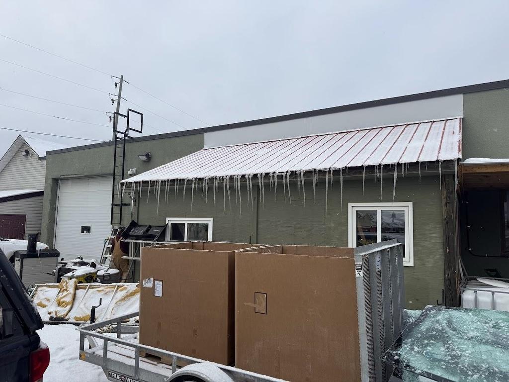 B 815 Simpson Street, Thunder Bay, ON