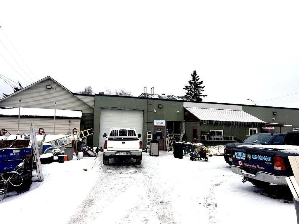 B 815 Simpson Street, Thunder Bay, ON