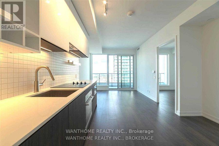 3507 - 898 Portage Parkway, Vaughan, ON - Indoor Photo Showing Kitchen