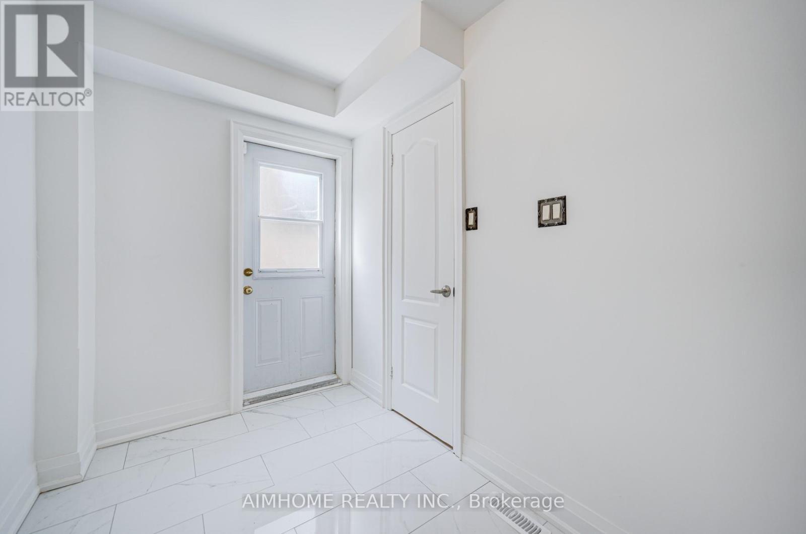 Lower - 2575 Benedet Drive N, Mississauga, ON