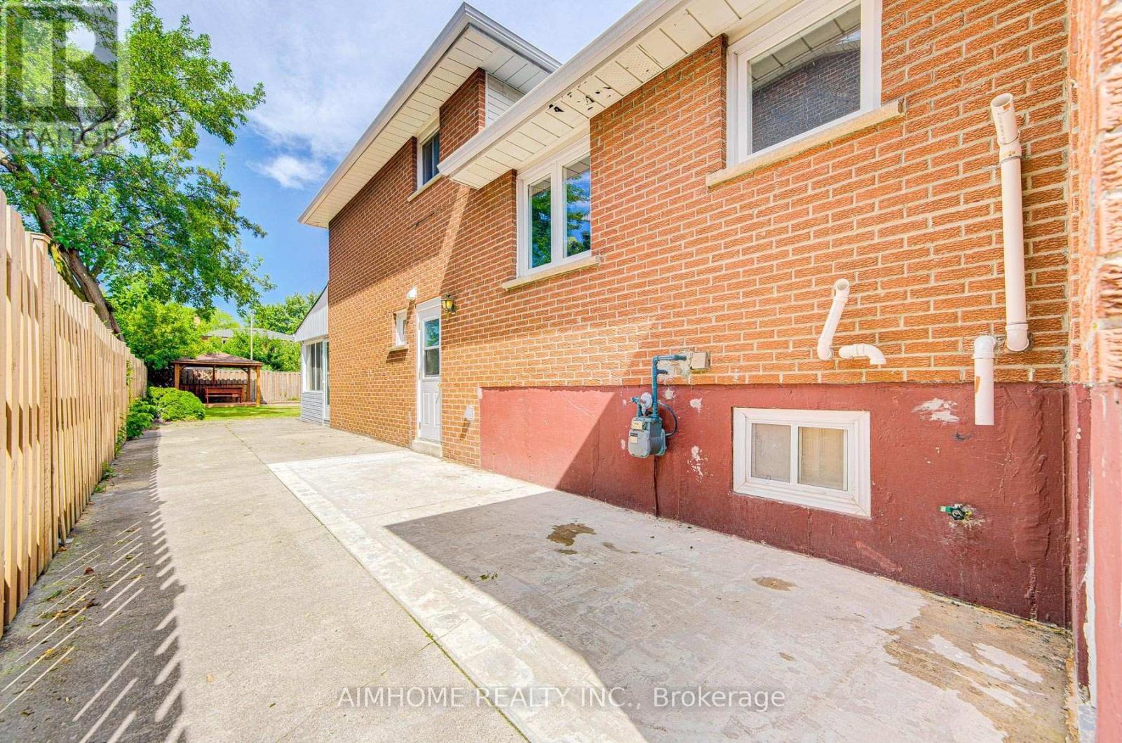 Lower - 2575 Benedet Drive N, Mississauga, ON