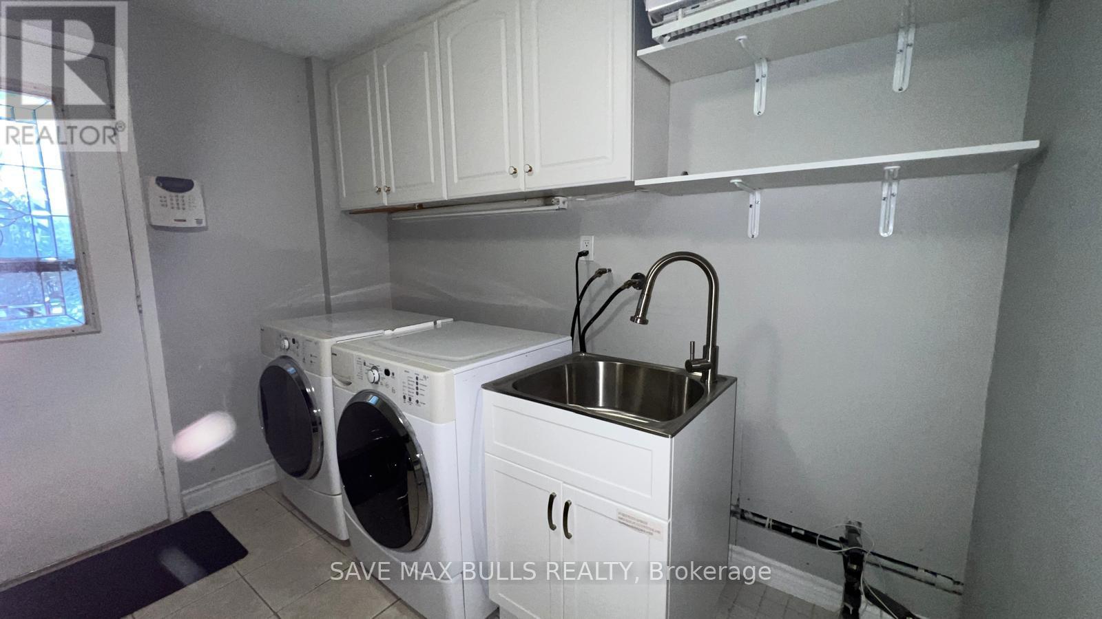 28 (Basement Studio) - 7030 Copenhagen Road, Mississauga, ON - Indoor Photo Showing Laundry Room
