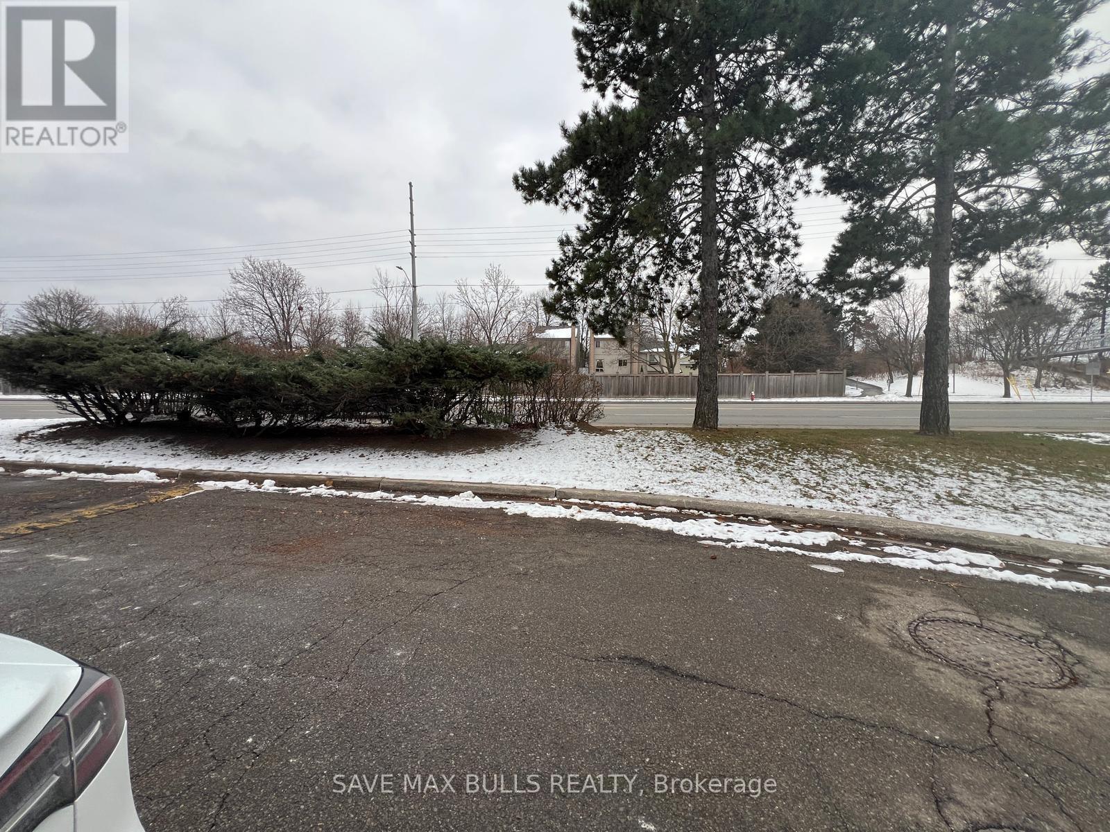 28 (Basement Studio) - 7030 Copenhagen Road, Mississauga, ON - Outdoor With View