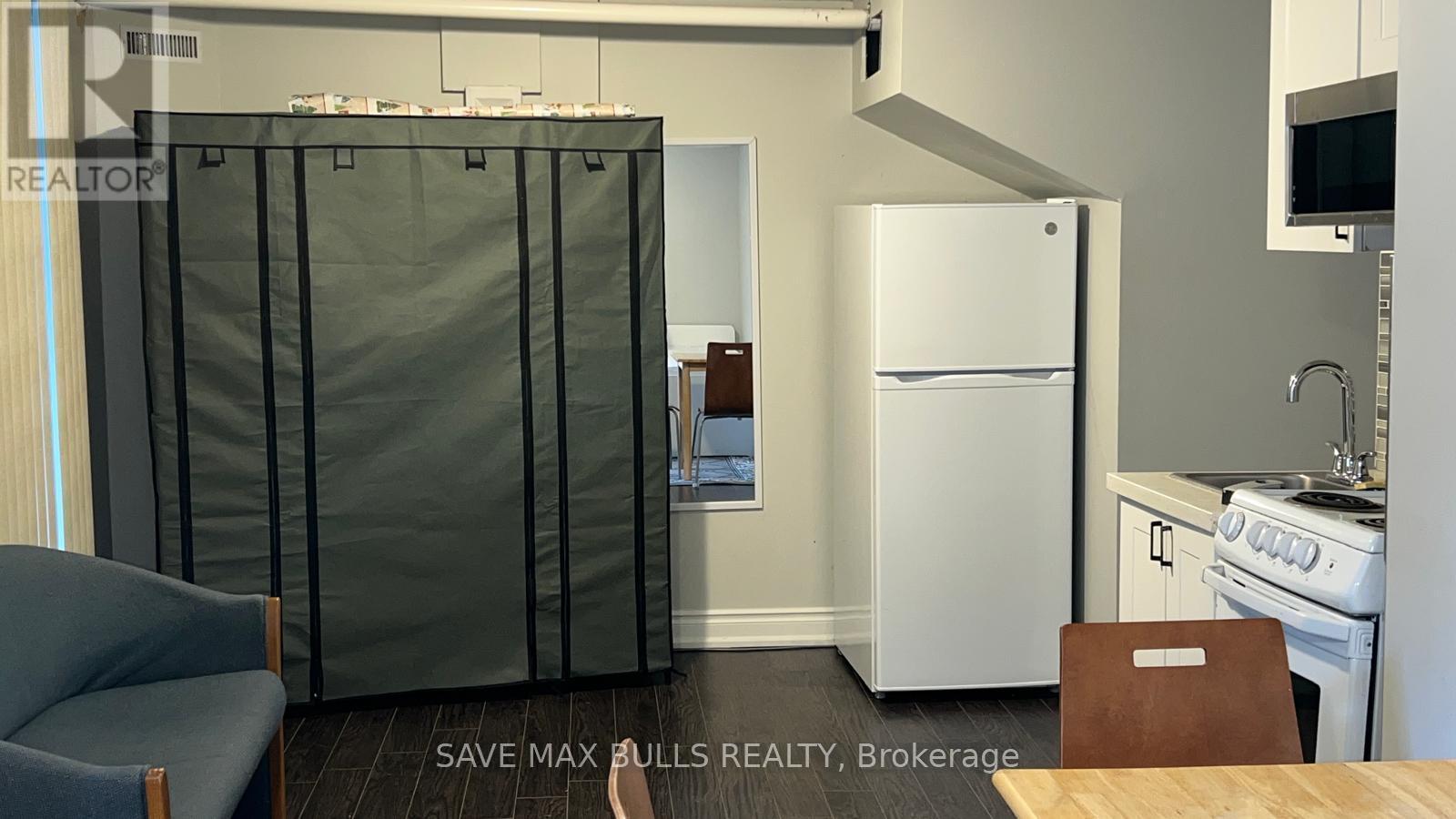 28 (Basement Studio) - 7030 Copenhagen Road, Mississauga, ON - Indoor