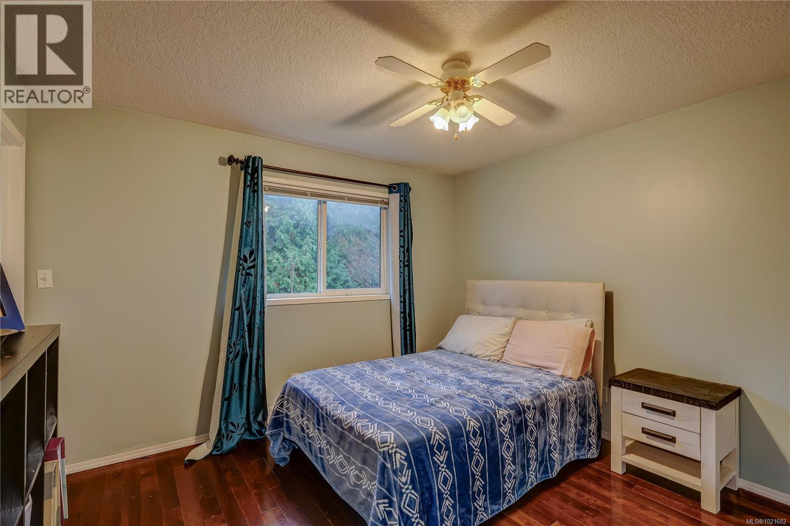 Upper Primary Bedroom - 118 Chantrells Pl, Nanaimo, BC - Indoor Photo Showing Bedroom