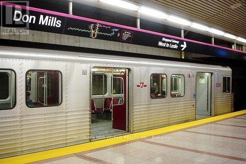 1208 - 52 Forest Manor Road, Toronto, ON -