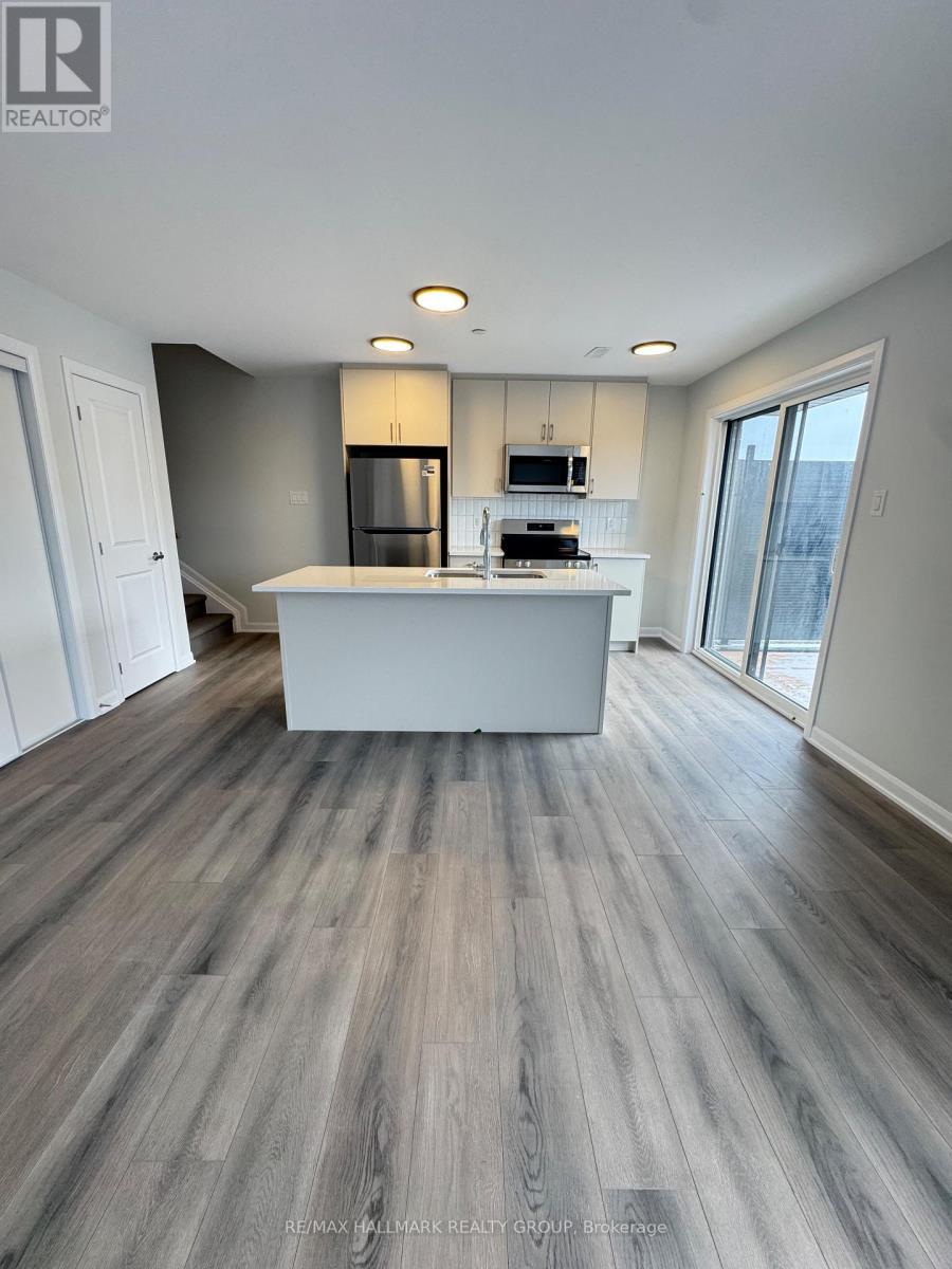 26 - 401 Glenroy Gilbert Drive, Ottawa, ON - Indoor Photo Showing Kitchen