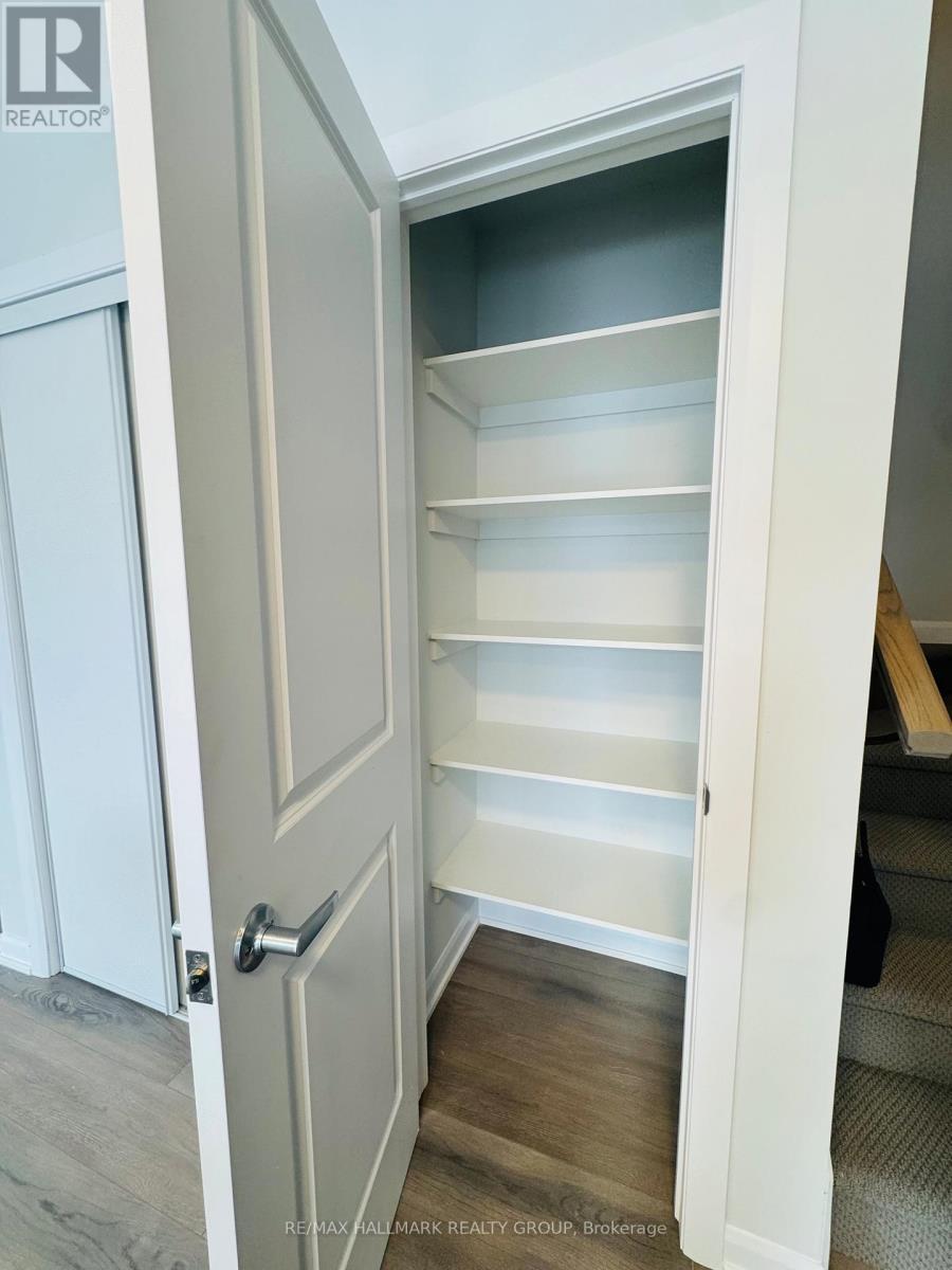 26 - 401 Glenroy Gilbert Drive, Ottawa, ON - Indoor