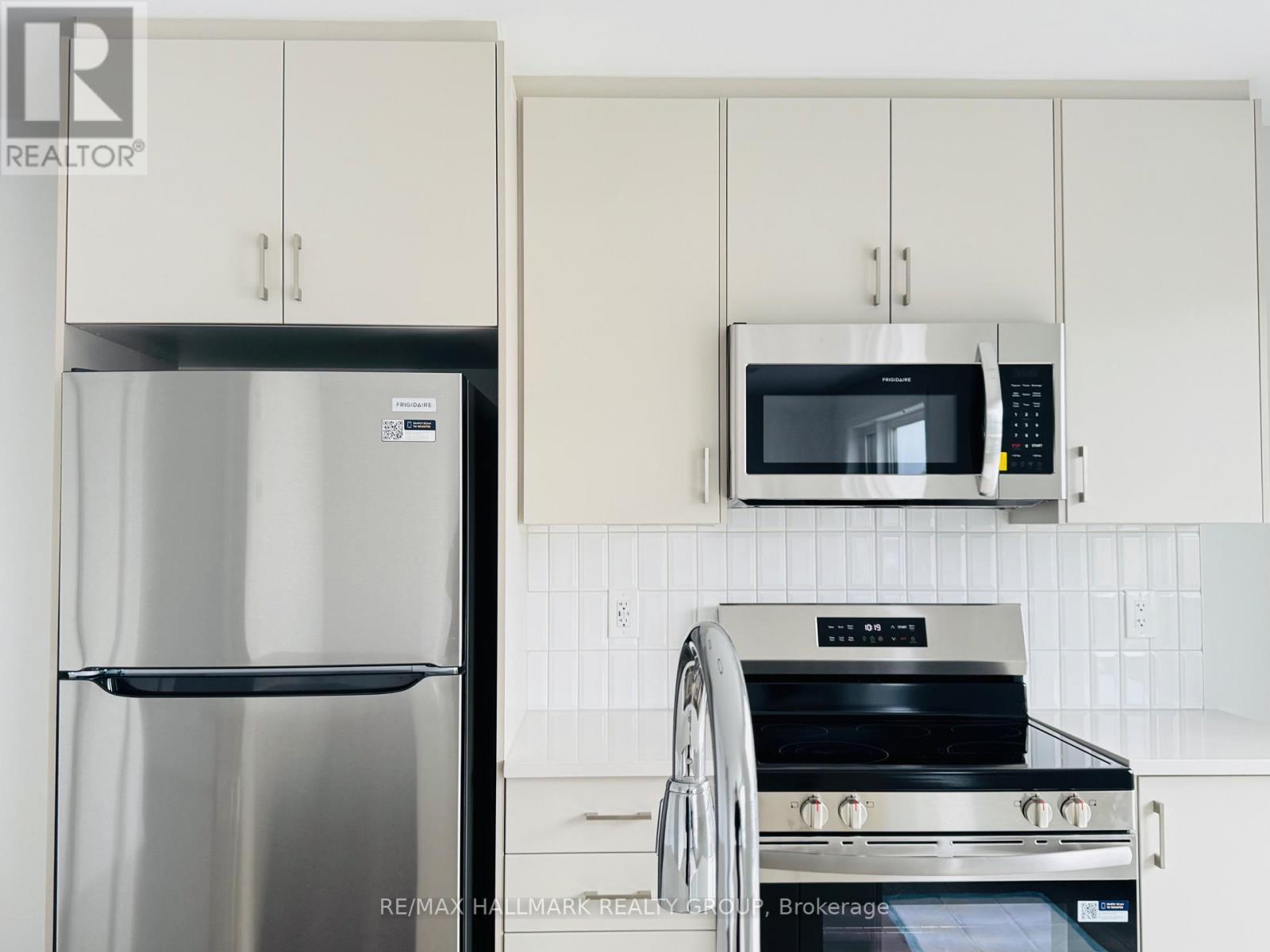 26 - 401 Glenroy Gilbert Drive, Ottawa, ON - Indoor Photo Showing Kitchen