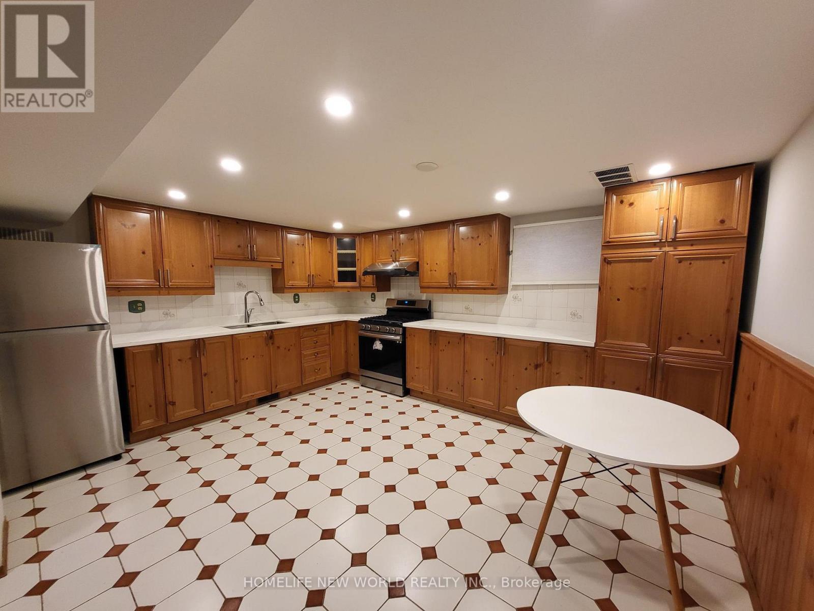 Basement - 118 Cartier Crescent, Richmond Hill, ON - Indoor Photo Showing Kitchen