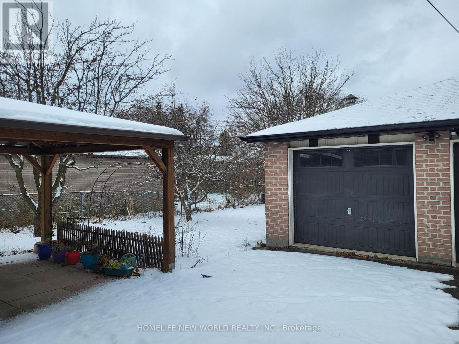 Basement - 118 Cartier Crescent, Richmond Hill, ON - Outdoor