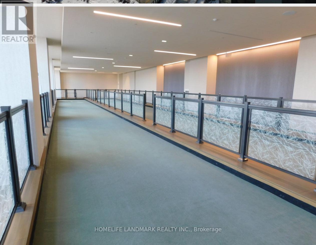 923 - 8960 Jane St Street, Vaughan, ON - Indoor Photo Showing Other Room