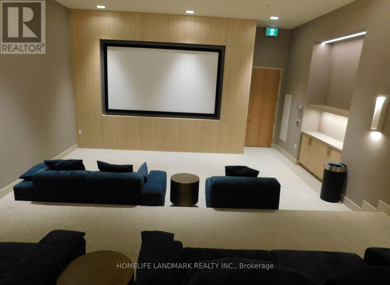 923 - 8960 Jane St Street, Vaughan, ON - Indoor Photo Showing Other Room