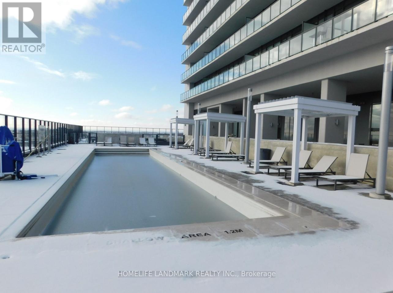 923 - 8960 Jane St Street, Vaughan, ON - Outdoor