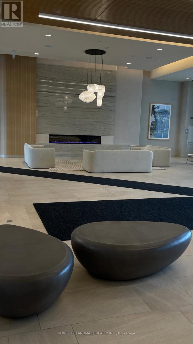 923 - 8960 Jane St Street, Vaughan, ON - Indoor Photo Showing Other Room