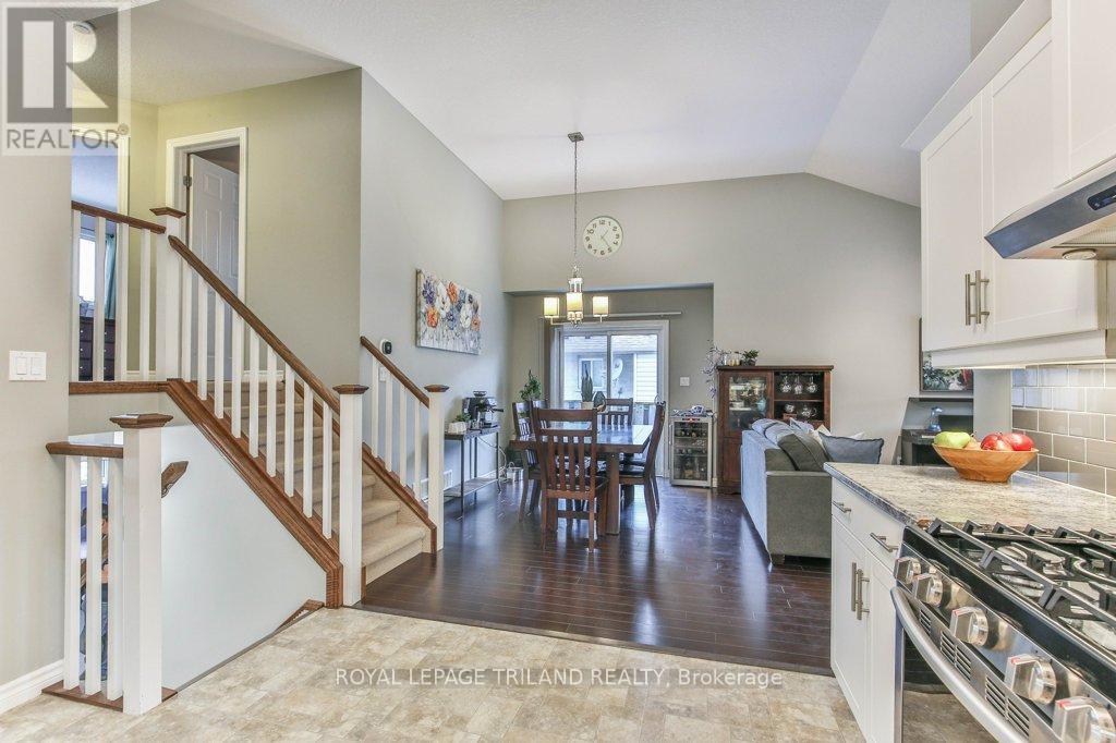 14 Alderwood Court, St. Thomas, ON - Indoor Photo Showing Other Room