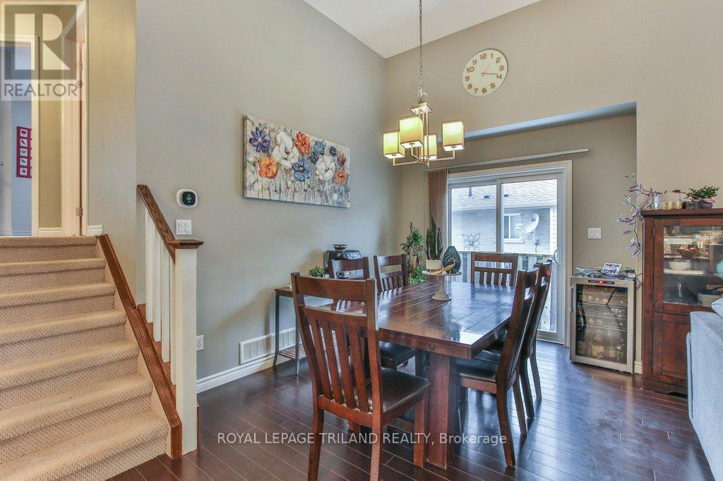 14 Alderwood Court, St. Thomas, ON - Indoor Photo Showing Dining Room