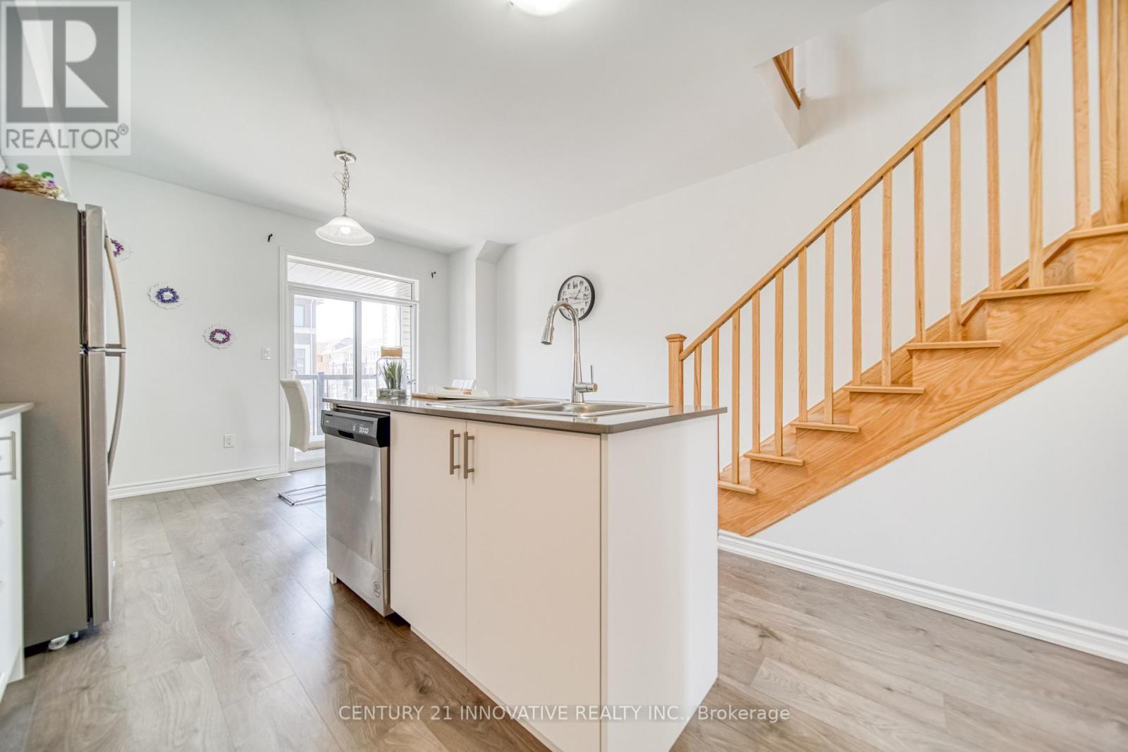 388 Okanagan Path, Oshawa, ON - Indoor Photo Showing Other Room