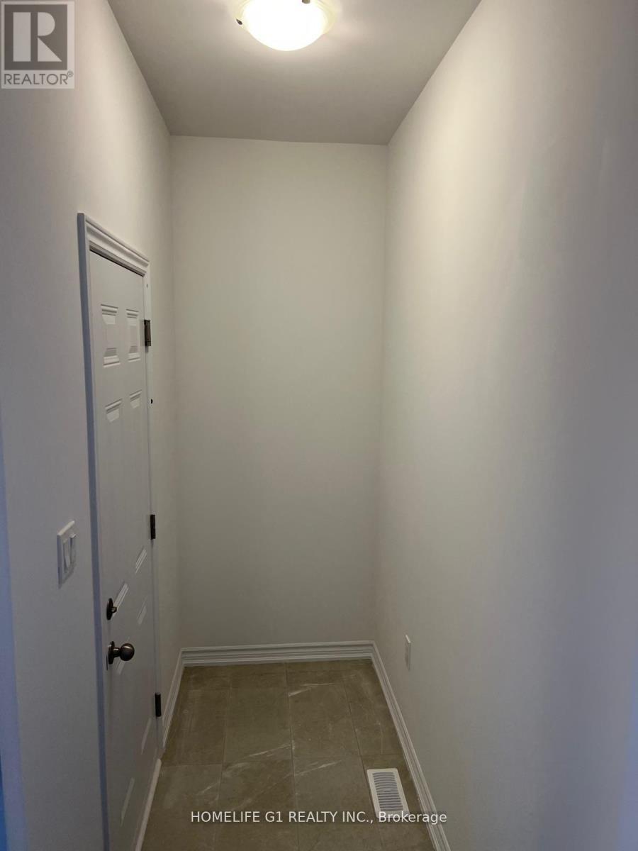 55 Brown Street, Erin, ON - Indoor Photo Showing Other Room