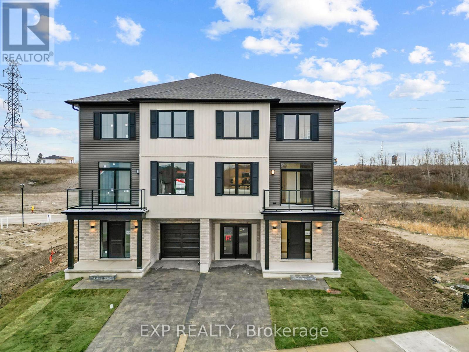 2580 Sheffield Boulevard, London South (South U), ON - Outdoor With Balcony With Facade