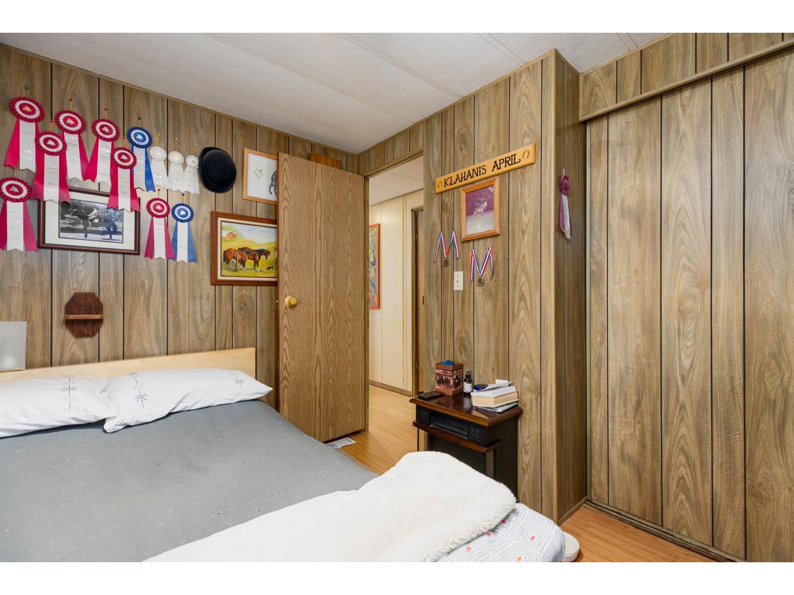 2161 Martens Street, Abbotsford, BC - Indoor Photo Showing Bedroom