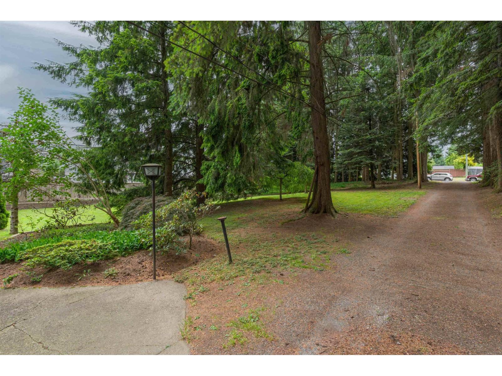 2161 Martens Street, Abbotsford, BC - Outdoor