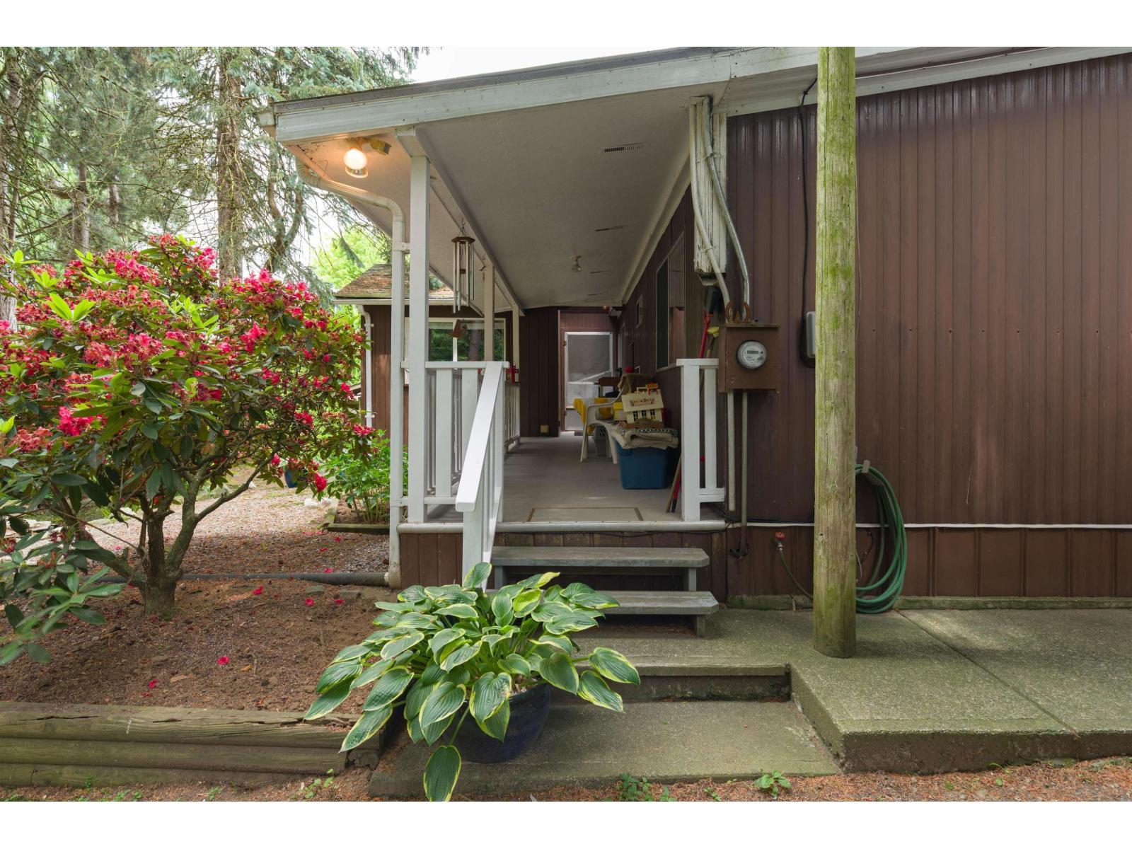 2161 Martens Street, Abbotsford, BC - Outdoor