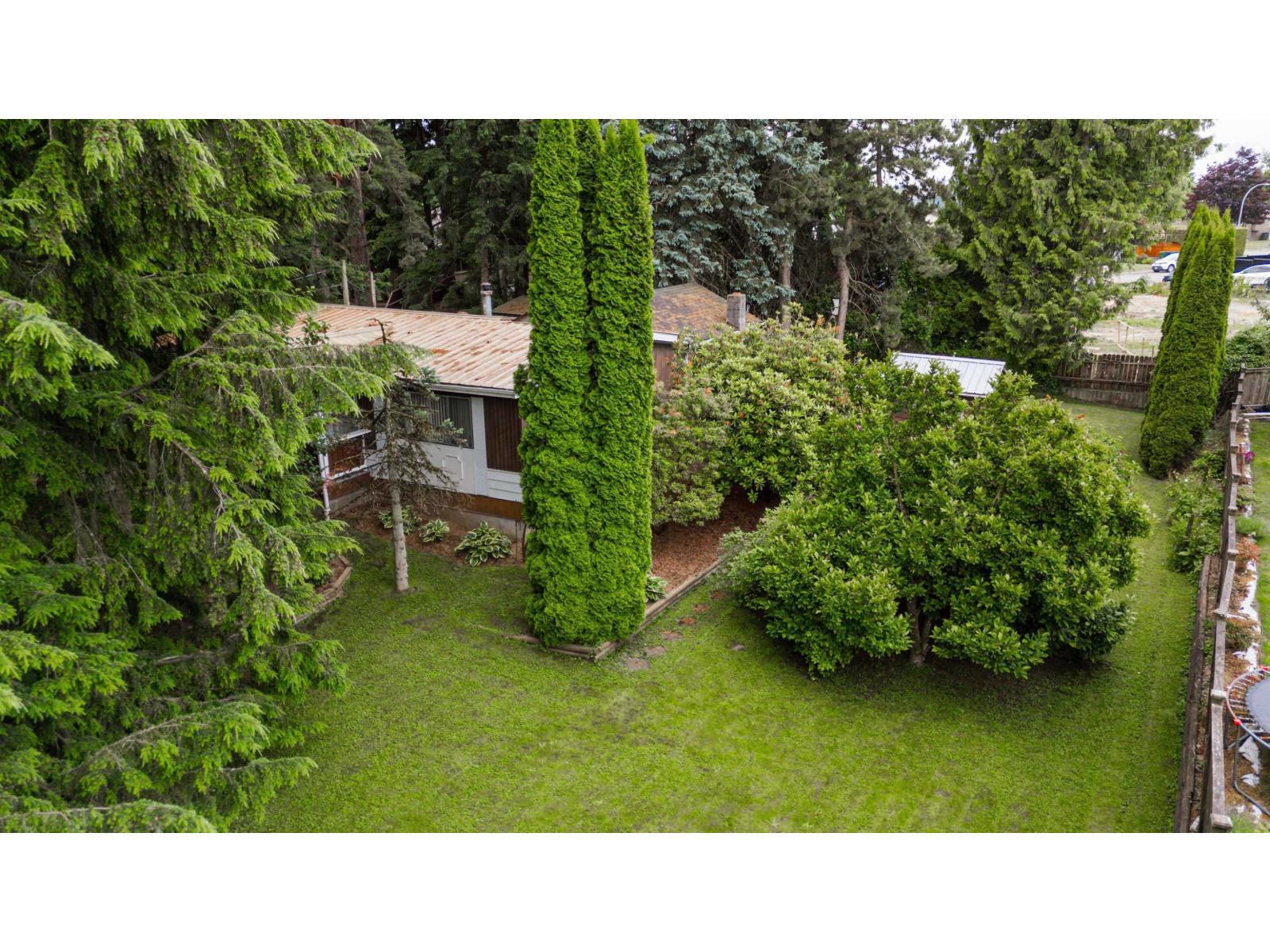 2161 Martens Street, Abbotsford, BC - Outdoor