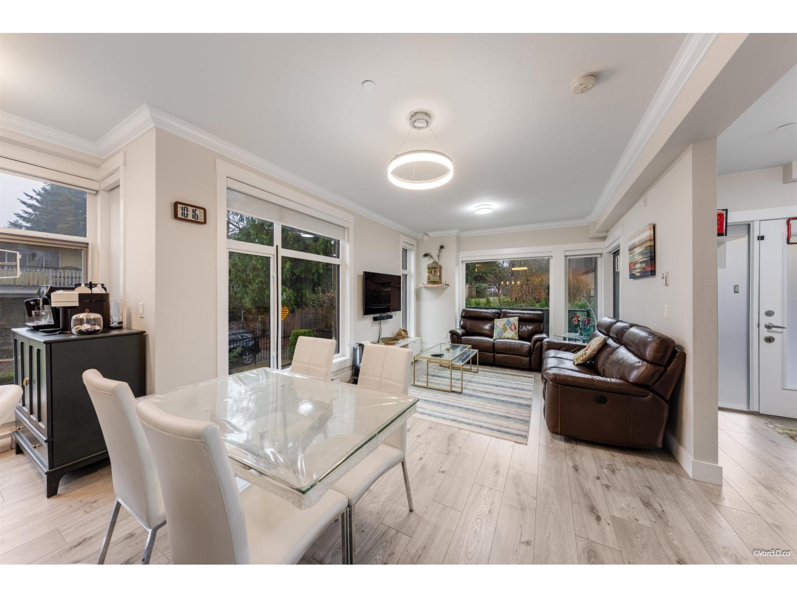 207 13799 101 Avenue, Surrey, BC - Indoor