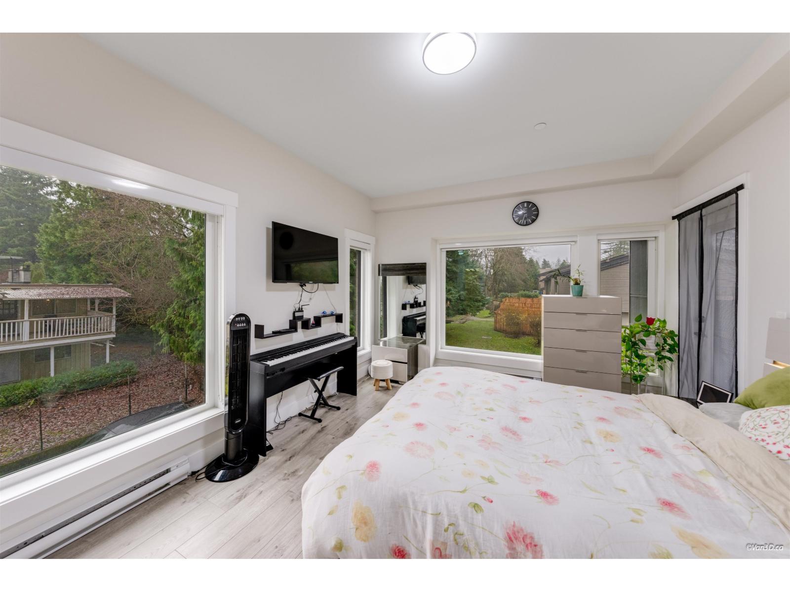 207 13799 101 Avenue, Surrey, BC - Indoor Photo Showing Bedroom