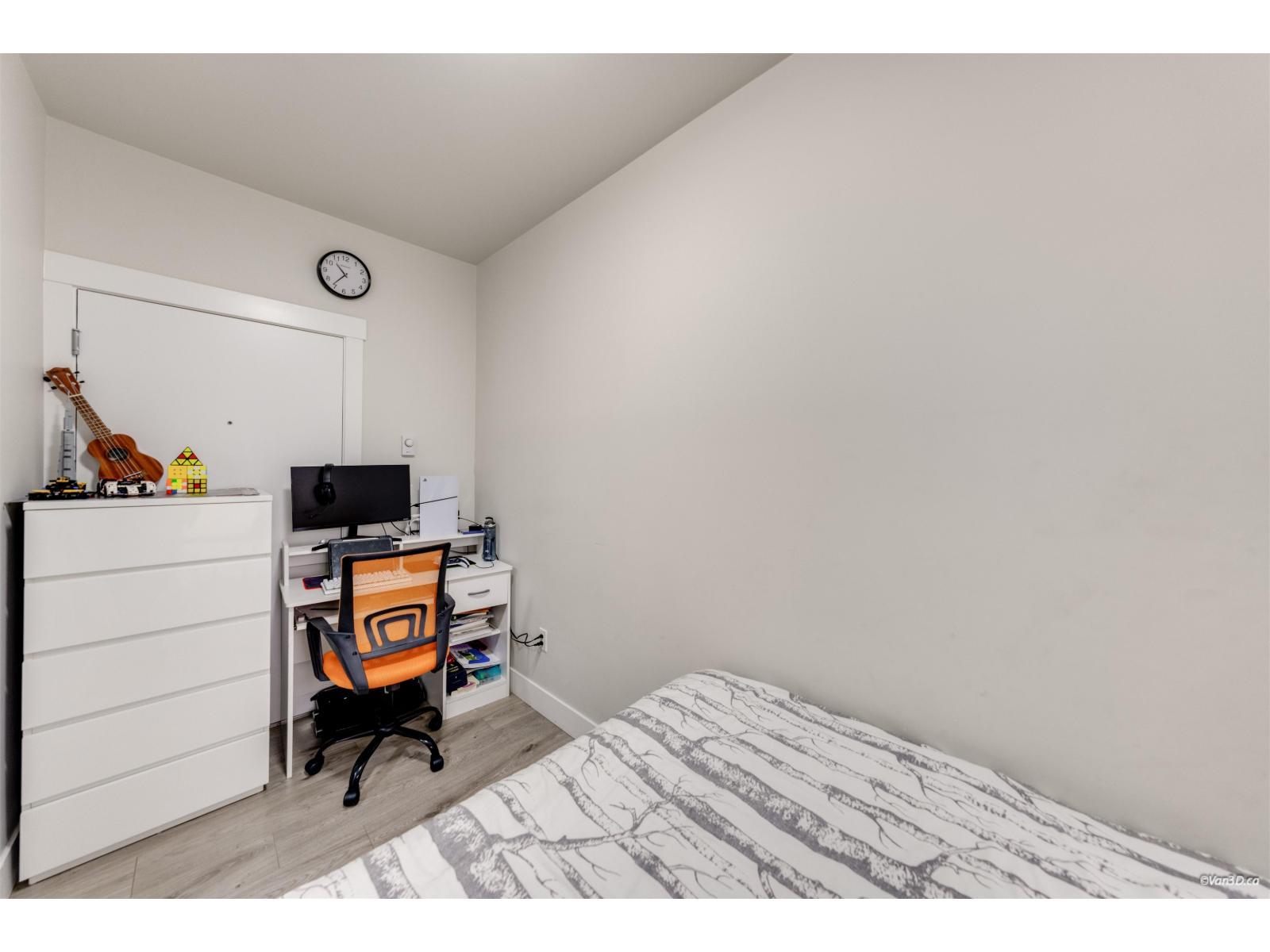 207 13799 101 Avenue, Surrey, BC - Indoor Photo Showing Bedroom