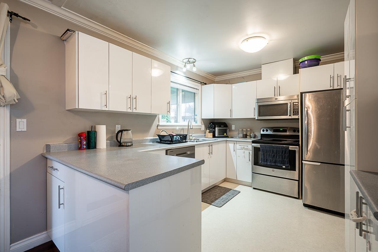 20510 48A Avenue, Langley, BC - Indoor Photo Showing Laundry Room