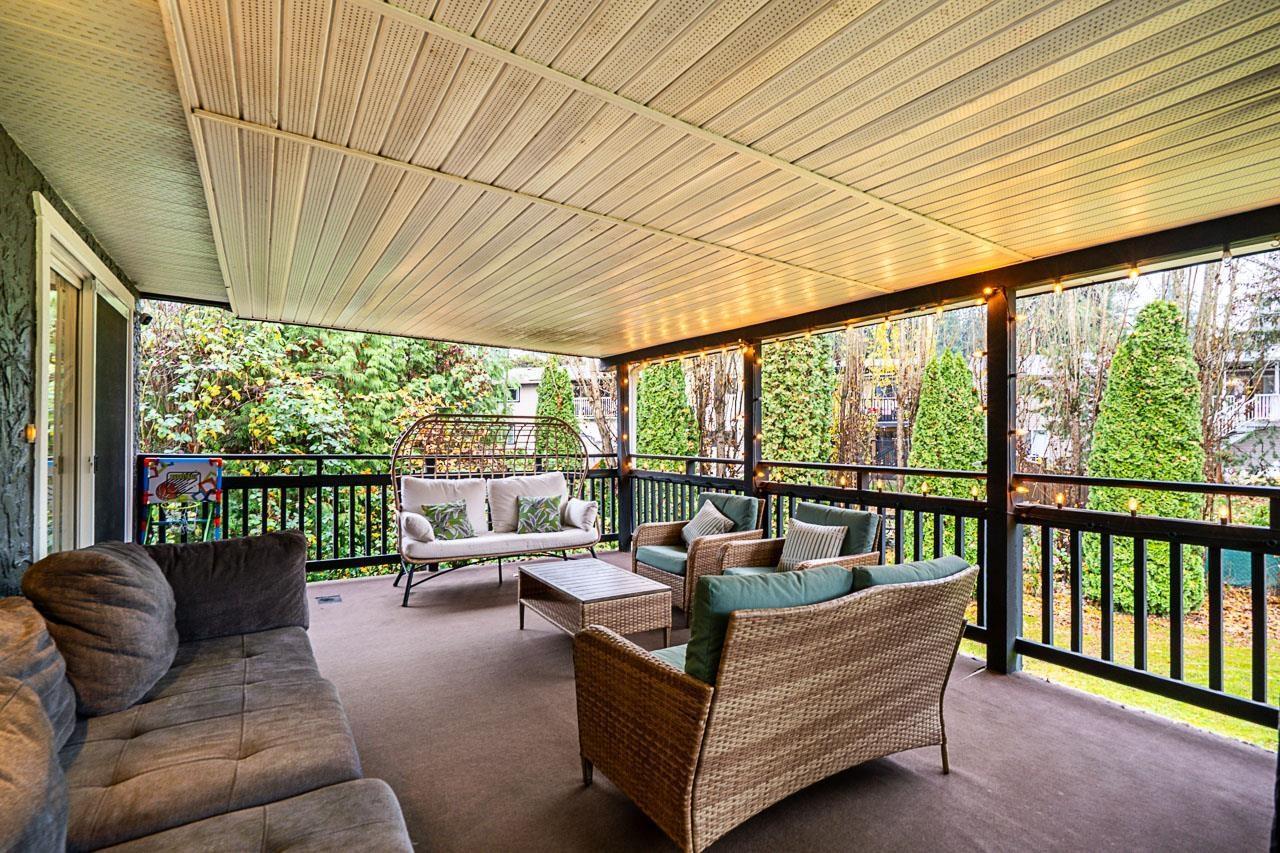 20510 48A Avenue, Langley, BC - Indoor Photo Showing Kitchen