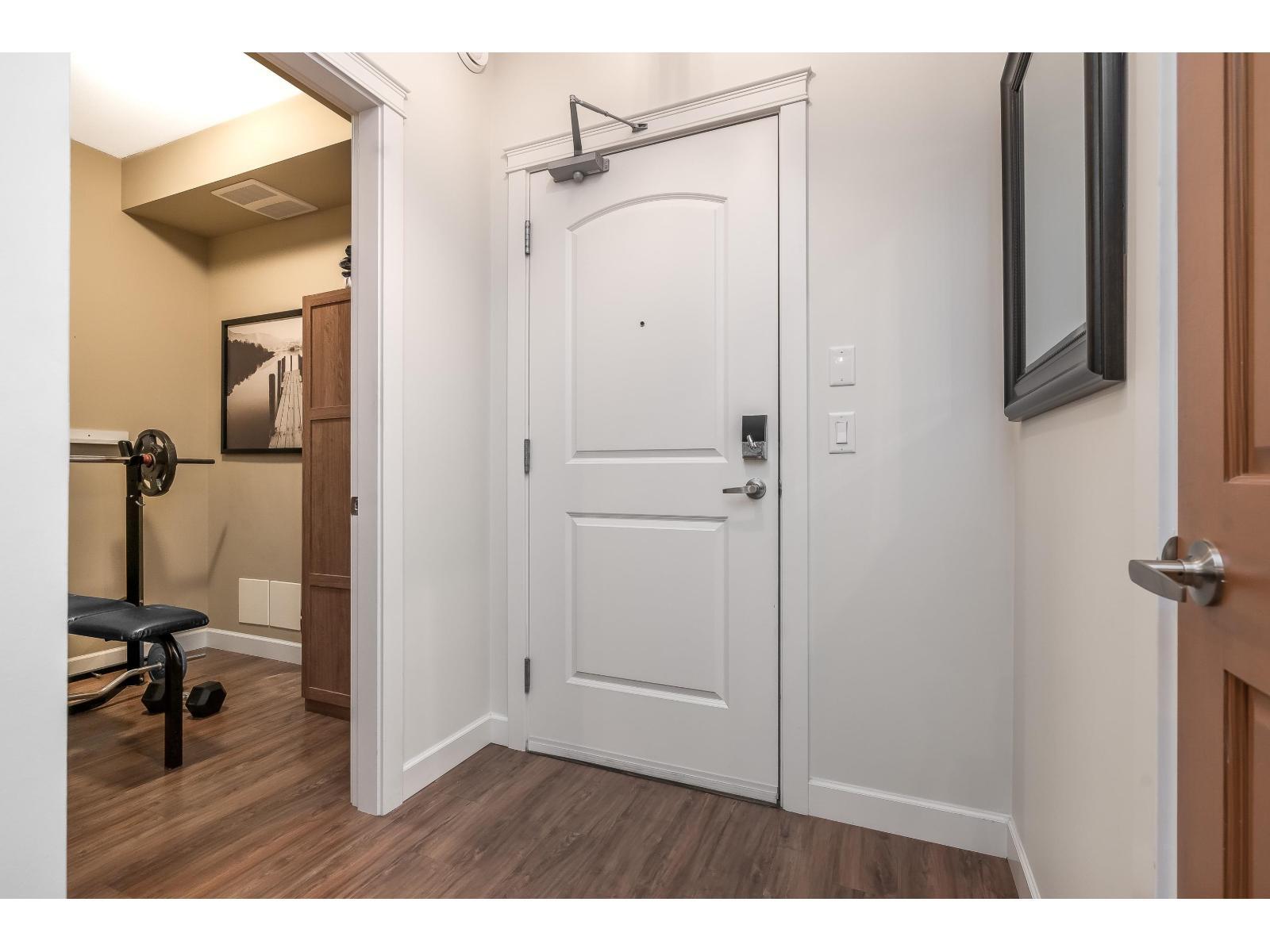 357 8258 207A Street, Langley, BC - Indoor