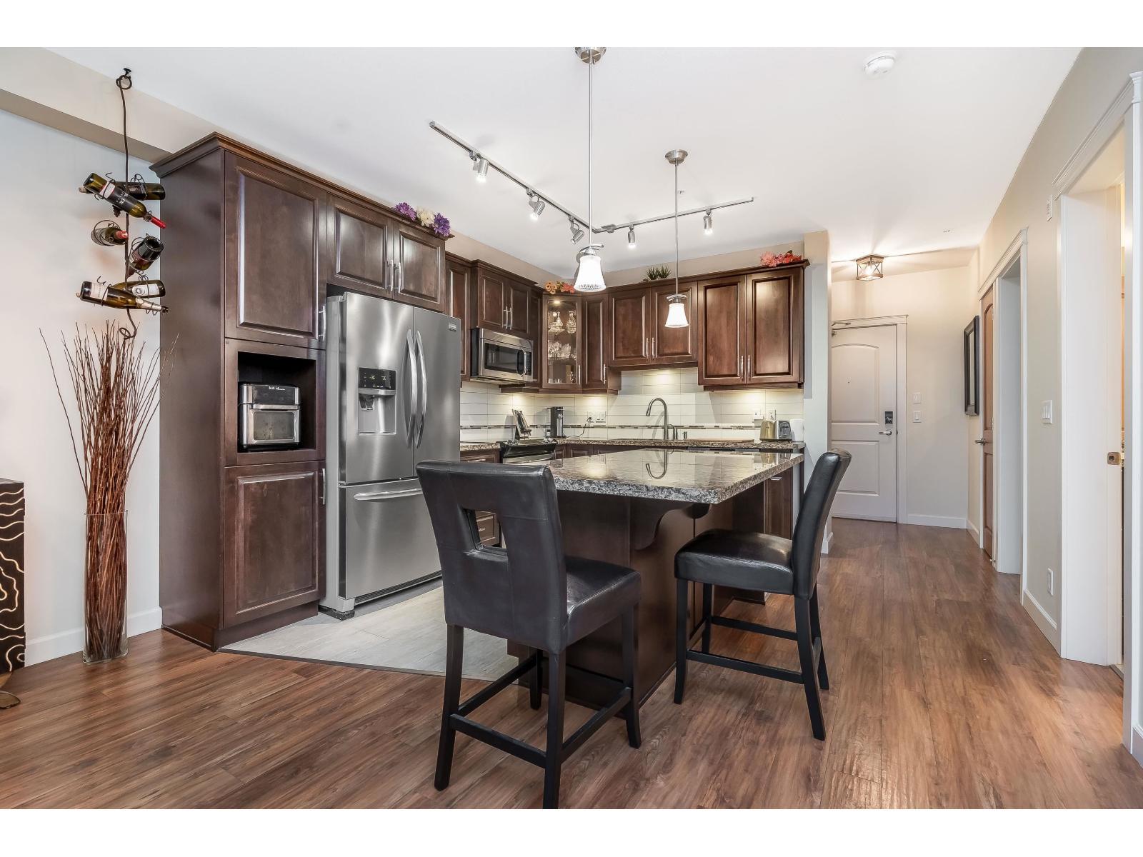357 8258 207A Street, Langley, BC - Indoor Photo Showing Kitchen With Stainless Steel Kitchen With Upgraded Kitchen