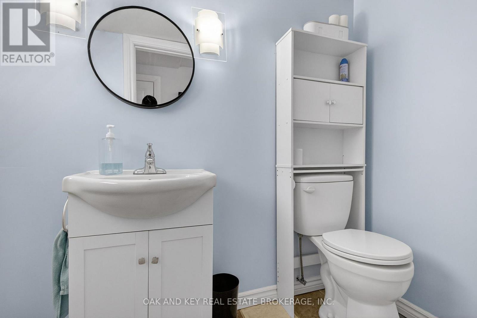 86 Chestnut Drive, Chatham-Kent (Chatham), ON - Indoor Photo Showing Bathroom
