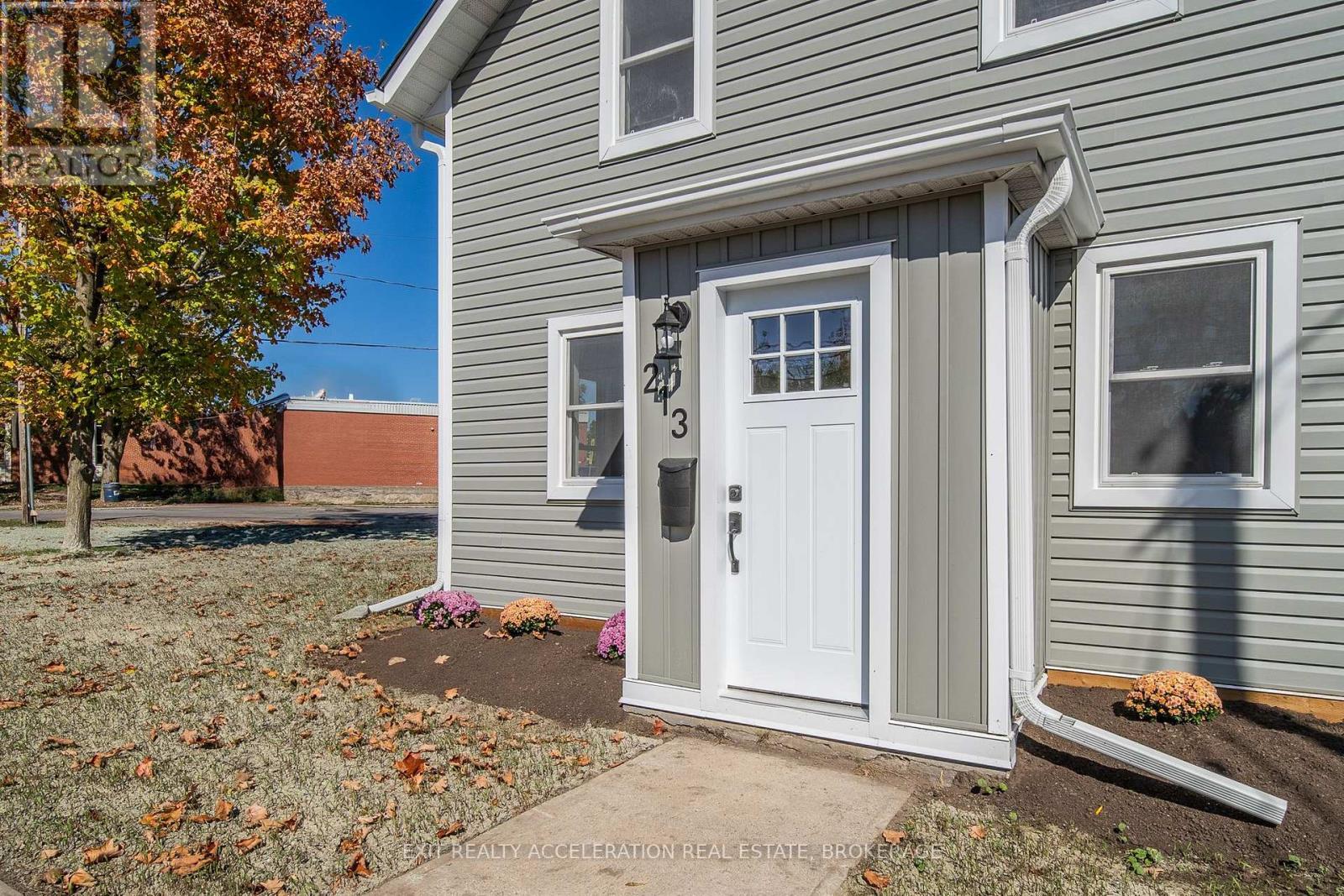 213 Belleville Road, Greater Napanee (Greater Napanee), ON - Outdoor